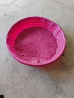Dog  plastic pool