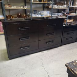 Large dresser for folded clothing storage 6 drawers