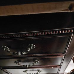 Del Dorado Bedroom Furniture, Maghogany