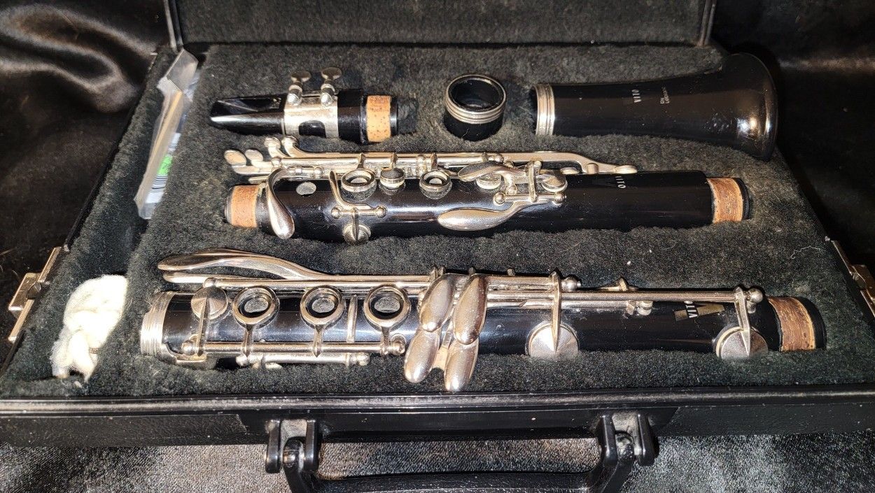 VITO LEBLANC 7212 STUDENT MODEL Bb CLARINET W/ BUNDY MOUTHPIECE