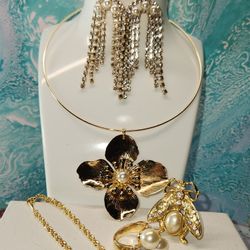 #2064, RENAISSANCE GOLD PLATED LOT, PEARLS, CUBIC ZIRCONIA, RHINESTONES, CRYSTALS
