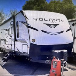 2022 CROSSROADS VOLANTE 32ft (FB) Travel Trailer 