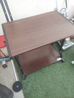 Small Desk - Like New Available Now In Huntington Beach Harbor ⛱️ 