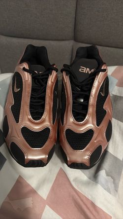 New Nike air max muse sneaker black/rose gold 7.5