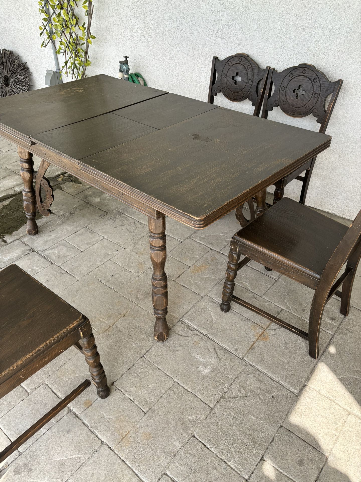 Antique  sturdy wooden kitchen table with 4 Chairs 