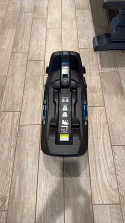 Nuna Infant Car seat Base