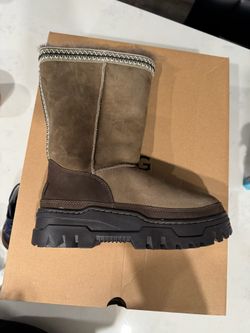 UGG Classic Tall TrailGazer