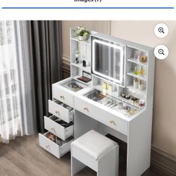 Makeup Vanity 