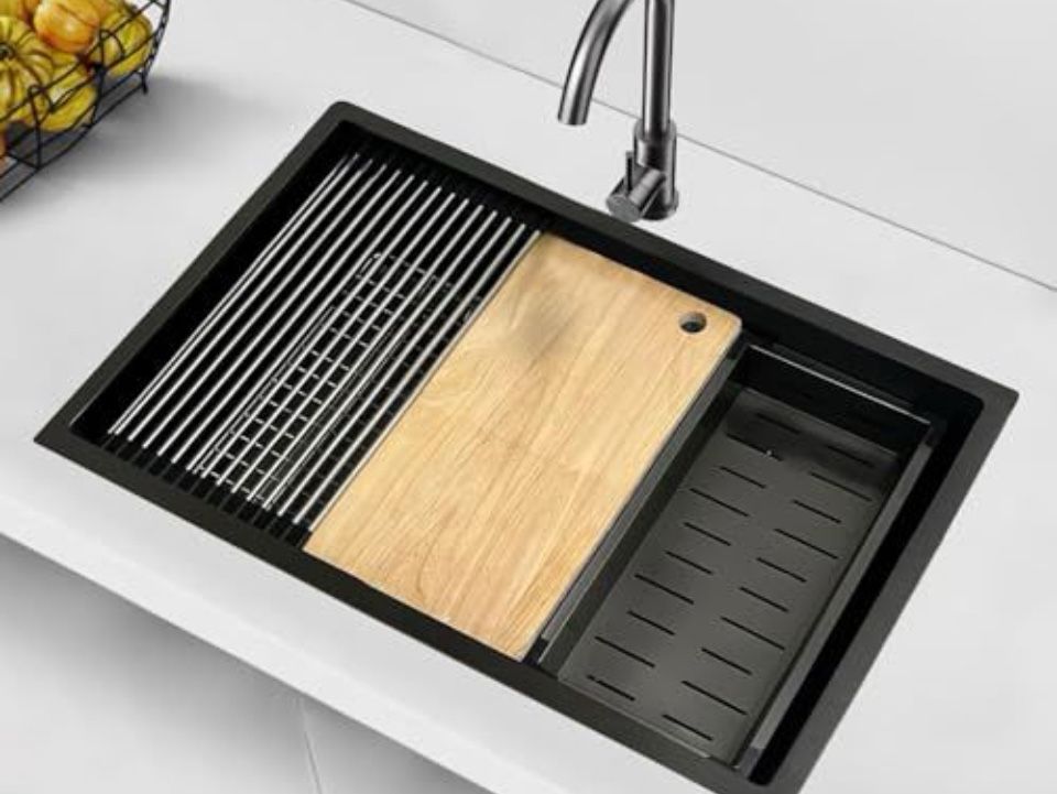 New Black Stainless Kitchen sink. 32x19