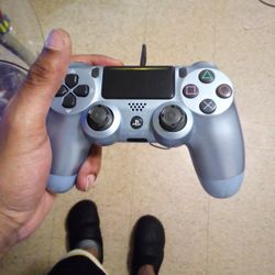 PS4 Controller 