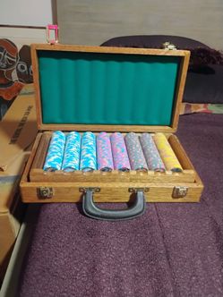 Rare imperial Palace clay Antique poker chips in wooden case