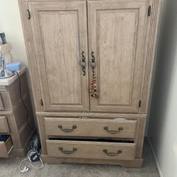 Dresser Set