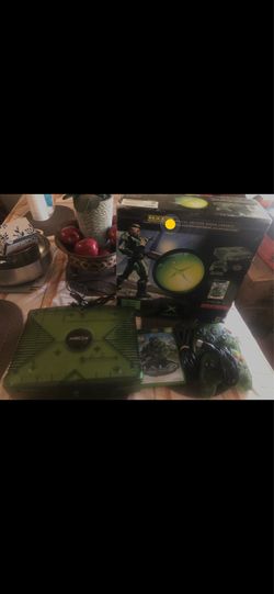 -2 Rare Halo Green Original Xbox Bundle-