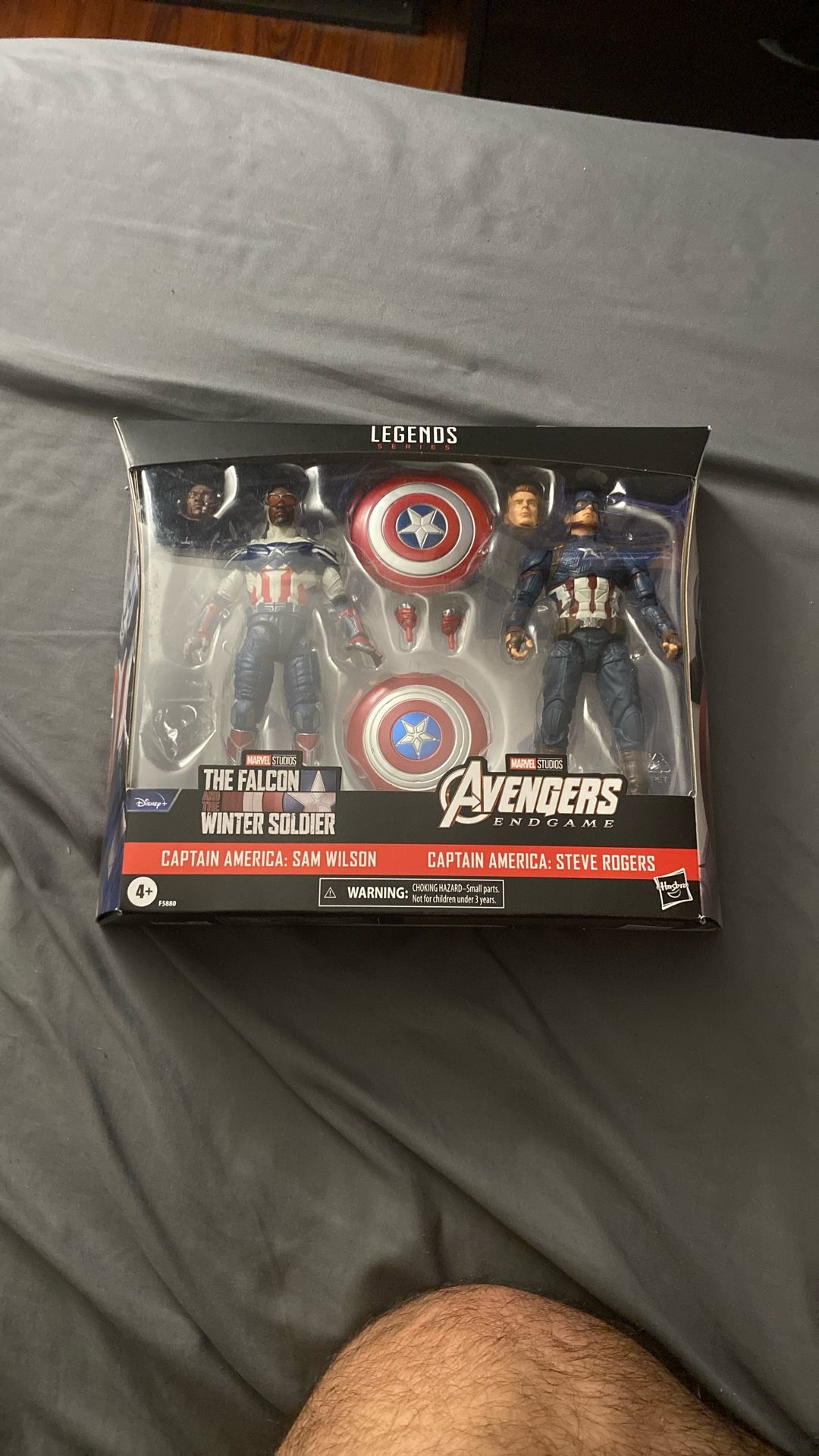 Marvel Legends Captain America Two Pack Sam Wilson And Steve Rogers
