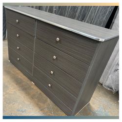 8 Drawer Dresser
