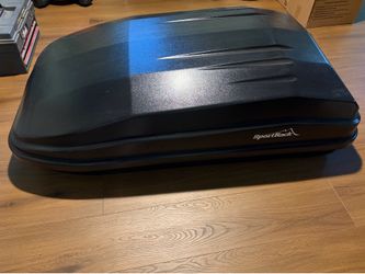 SportRack rooftop cargo carrier Vista XL