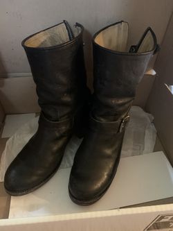 FRYE Black Vera Back Zip Short Boot Size 8.5