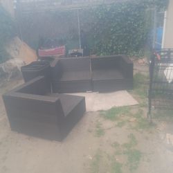 Outdoor Furniture With Trash Can