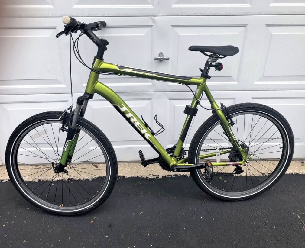 Trek 4300 . 4 Series