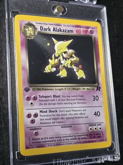 Dark Alakazam 1/82 Team Rocket 1st Edition (Holofoil)