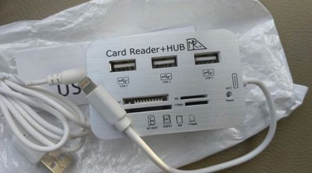 iPhone / iPad SD Card reader
