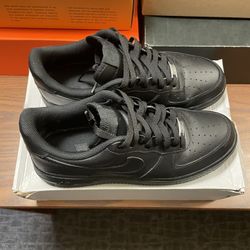 Nike Air Force 1 Black