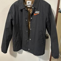 Nike Sportswear Coach Jacket Black DM5275-045 Therma-Fit Medium