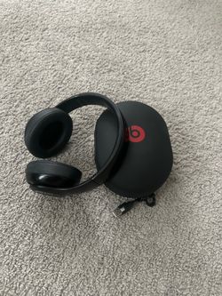 Beats Studio3 Wireless Headphones with Case *BEST OFFER*