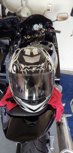 Motorcycle helmet