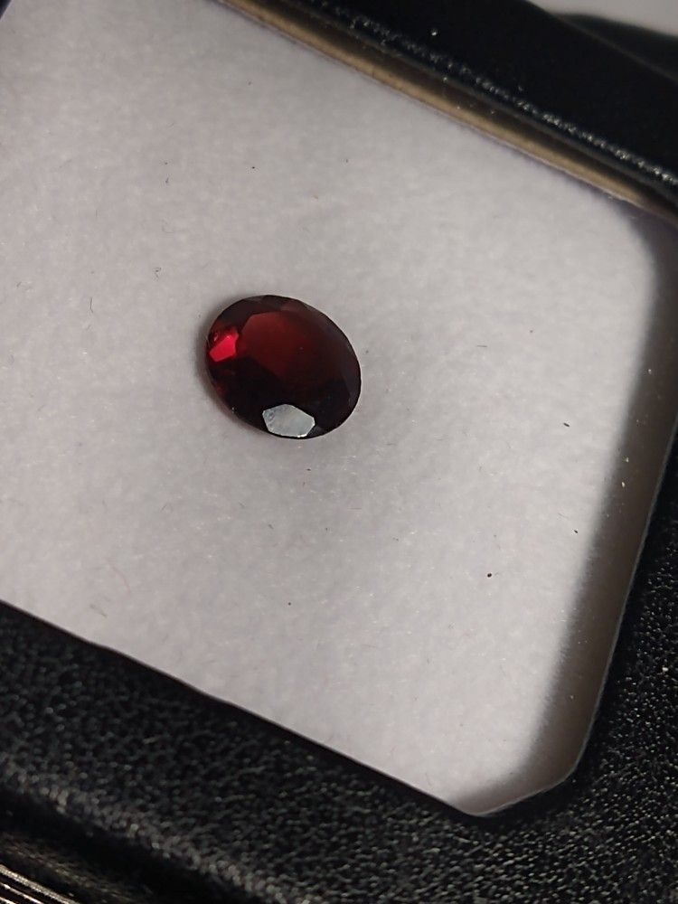 Natural Garnet In Leatherette Display
