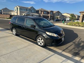 2011 Toyota Sienna