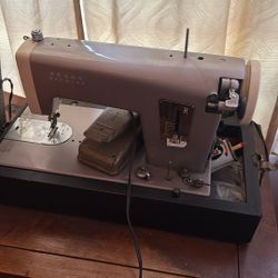 Sears Kenmore 1960s Sowing Machine