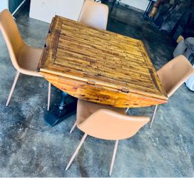Drop-Leaf Wood Dining Table with 4 Chairs
