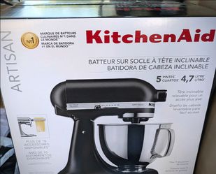 Kitchen Aid Artisan Stand Mixer NIB