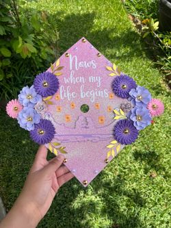 Grad cap
