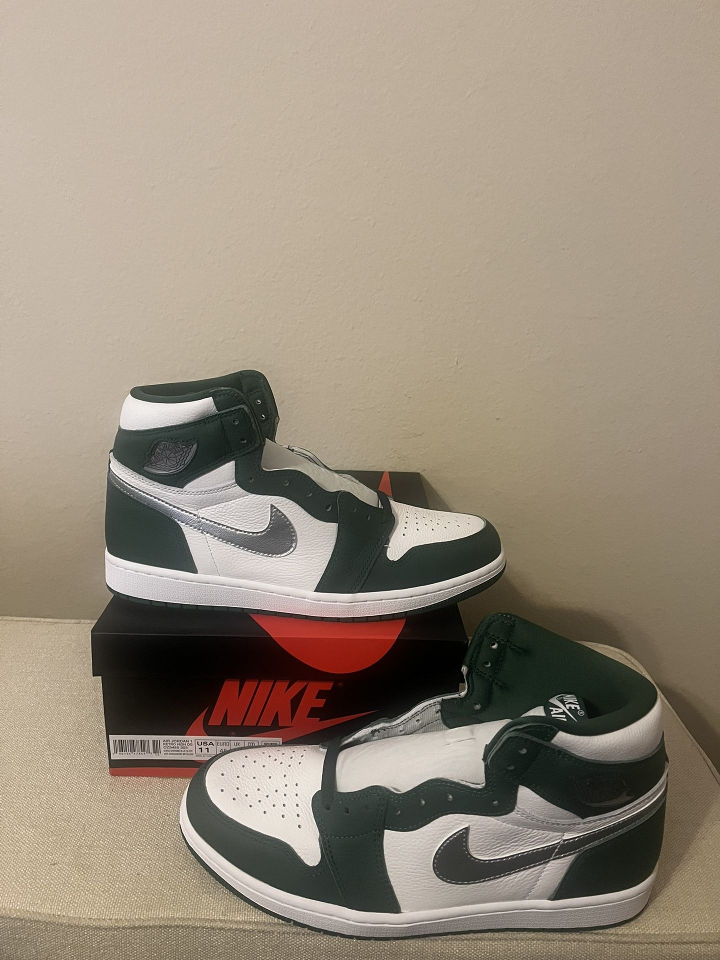Air Jordan 1 Gorge Green Size 11 