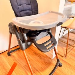 Maxi Cosí Chair  $40