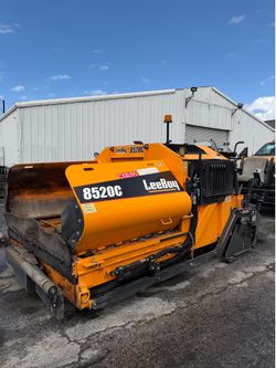 2023 LeeBoy 8520C