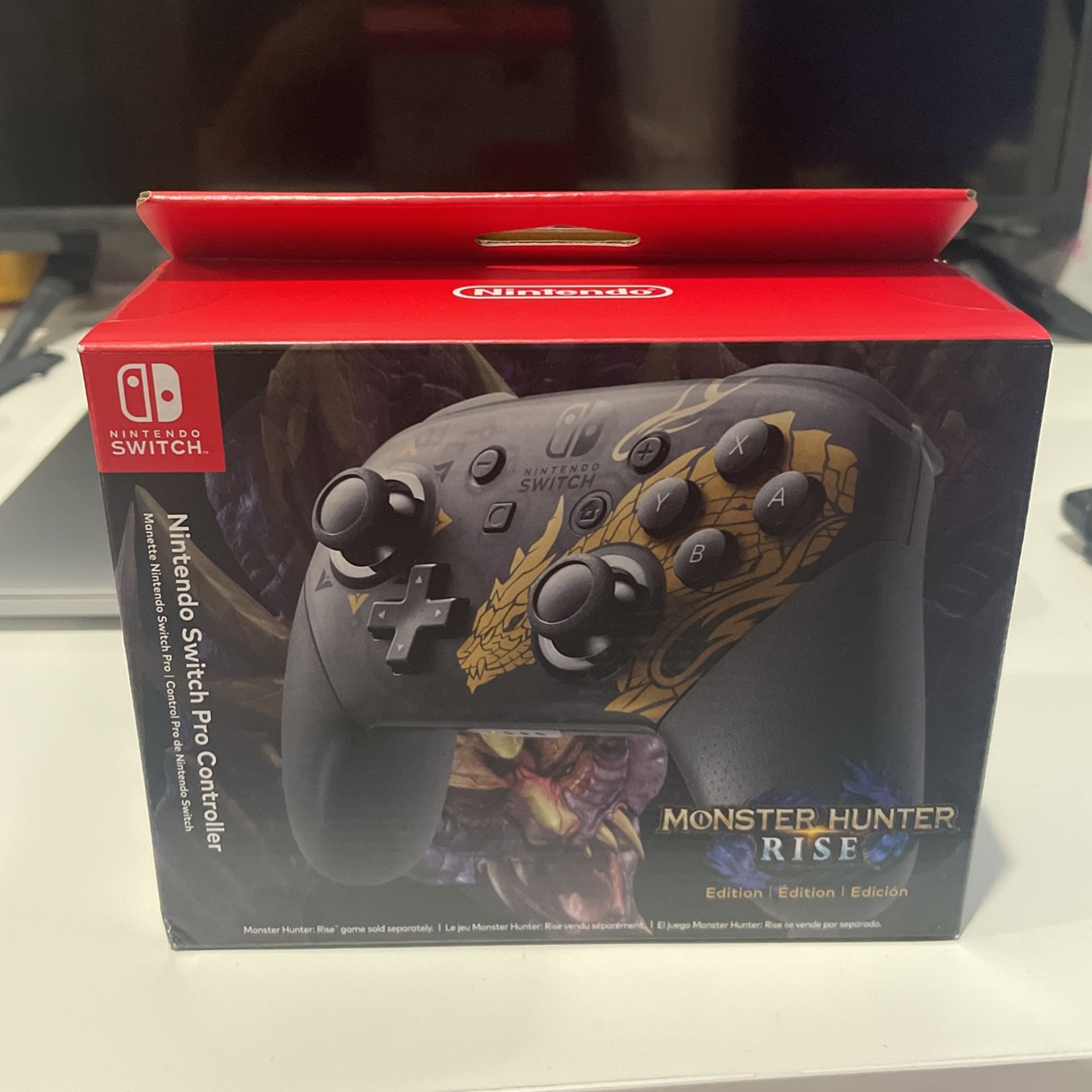 Monsters Hunter Rise Limited Editionn Nintendo Switch Controller