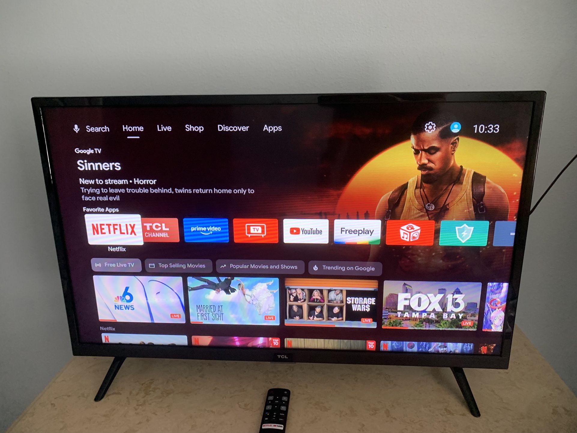 32 TCL Roku TV