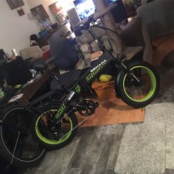 Best Folding Ebike For The Money Period!!!  Best Built And Beautiful!!! 28/30 Mph And 62 Mile Max Range Absolutely Awesome and Best Engineered! 