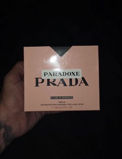 Prada Paradoxe Radical Essence
