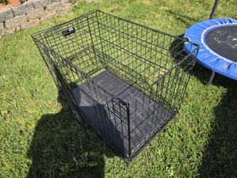 Dog Cage Excellent Condition 