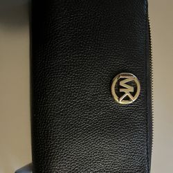 Black Leather MICHAEL KORS wallet