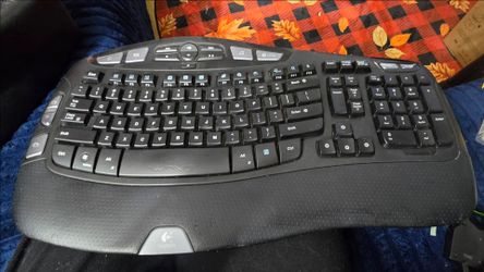 Logitech Wave Wired Keyboard