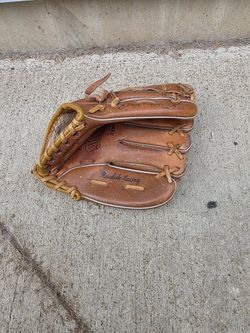 Pee Wee Mag Baseball Glove 
