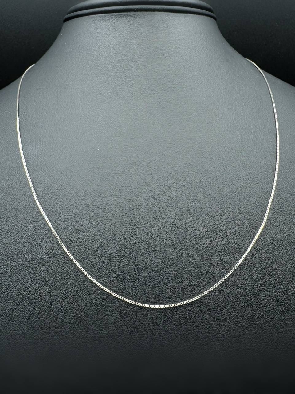 14k solid white gold box 24β chain necklace 1mm 2.3 grams