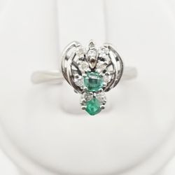 Vintage 14k white gold diamond & emerald ring