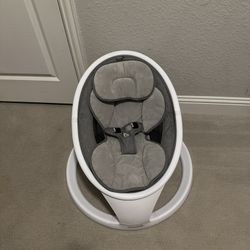 Munchkin Bluetooth Enabled Baby Swing