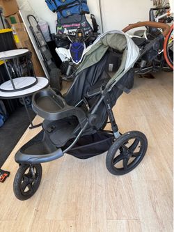 Jeep TurboGlyde stroller